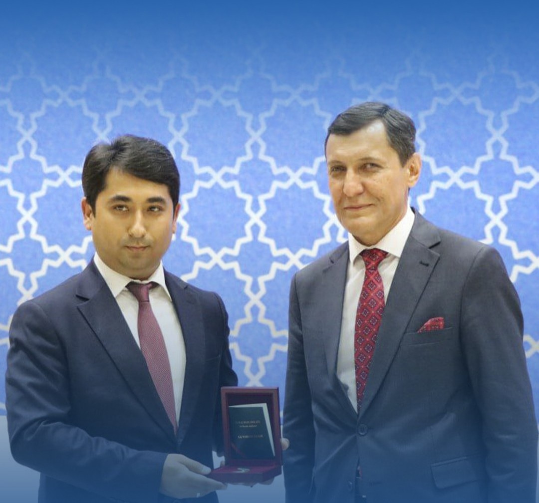 Diplomat University rektori Umid Mahmudov "Xalq diplomati" ko‘krak nishoni bilan taqdirlandi